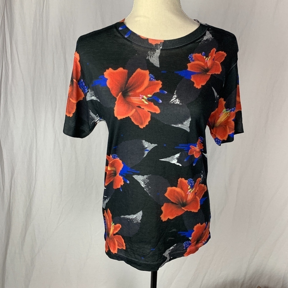 Reason floral top